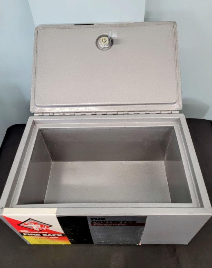 BIDDING CLOSED Auction Item Sisco, The Protector, Fire Safe Model